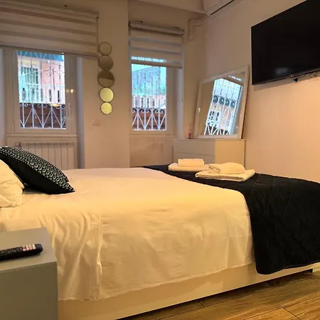 Casa Cacio E Pepe - Vatican *